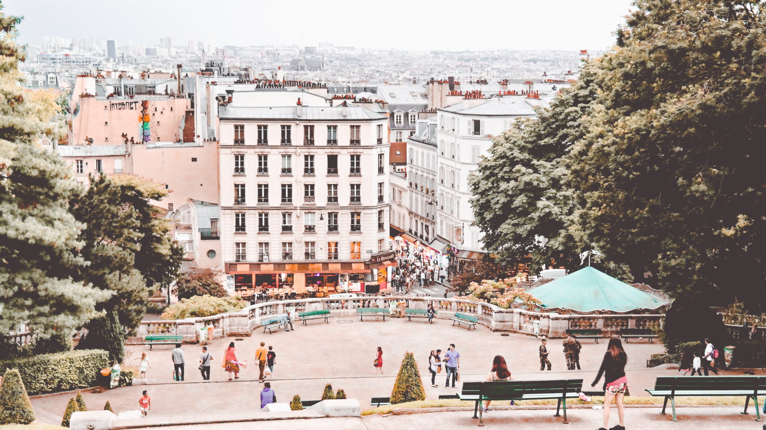 Paris-France-Rose-Gold-Lightroom-Preset-Paris-Chic-Style-Travel-Instagram-Fashion-Blog-23