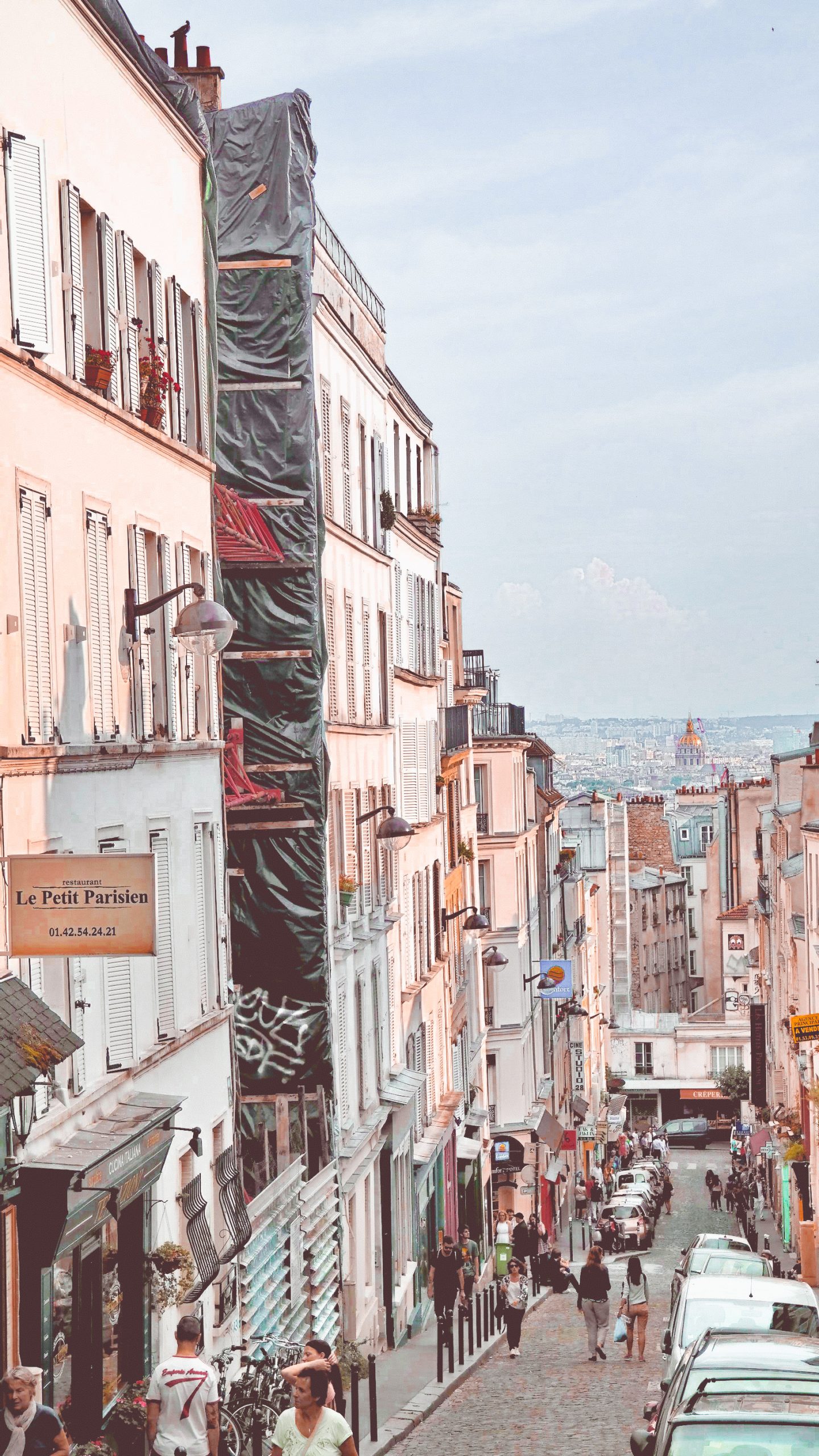 Paris-France-Rose-Gold-Lightroom-Preset-Paris-Chic-Style-Travel-Instagram-Fashion-Blog-7