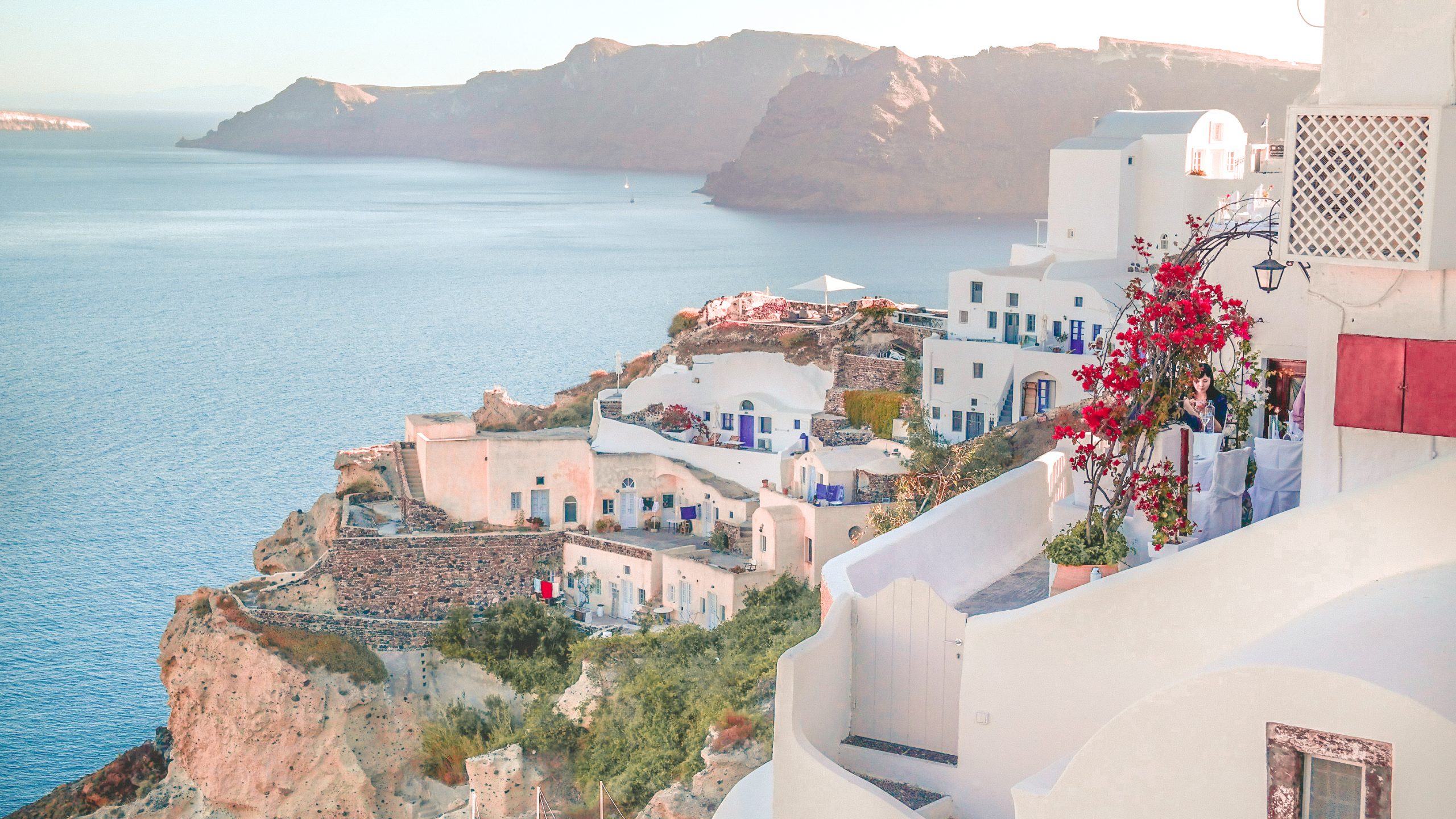 Santorini-Greece-Lightroom-Preset-Filter-Paris-Chic-Style-Travel-Instagram-Fashion-Blog-3