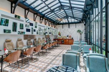 Hotel Joyce Astotel- Colorful Hotel In The 9th Arrondissement Of Paris